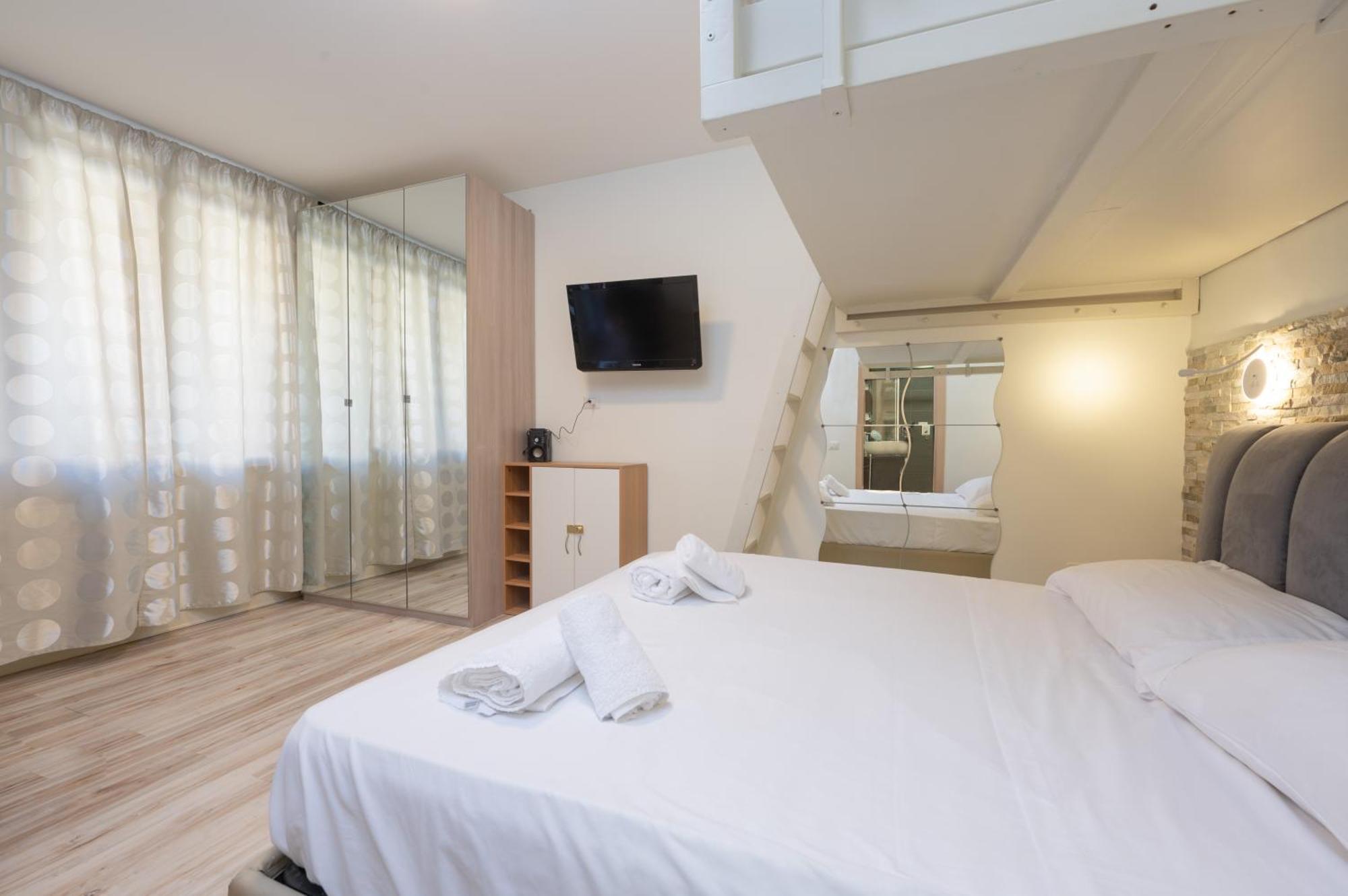 Incantevole Location Fronte Lago Sirmione Dış mekan fotoğraf