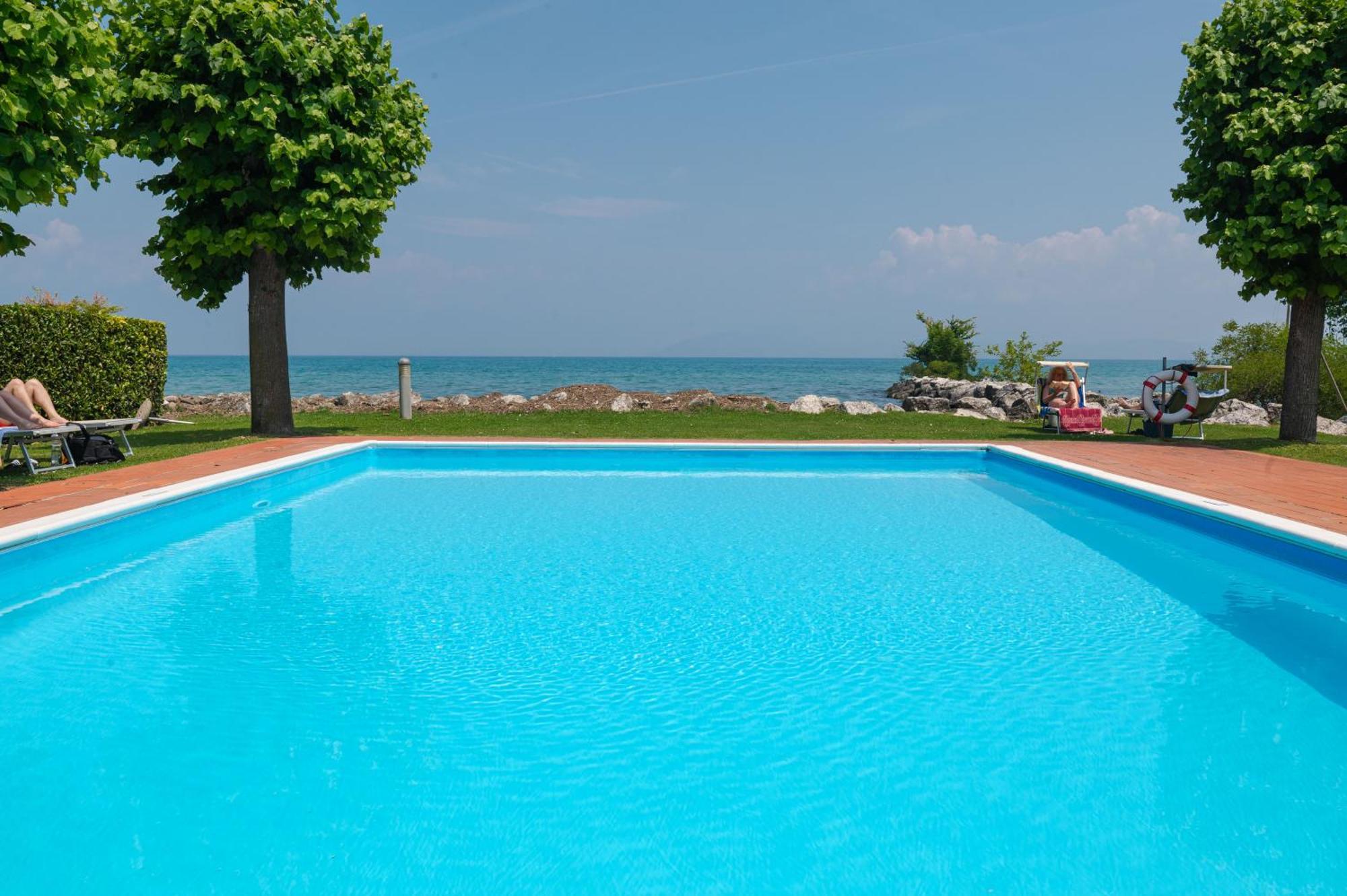 Incantevole Location Fronte Lago Sirmione Dış mekan fotoğraf